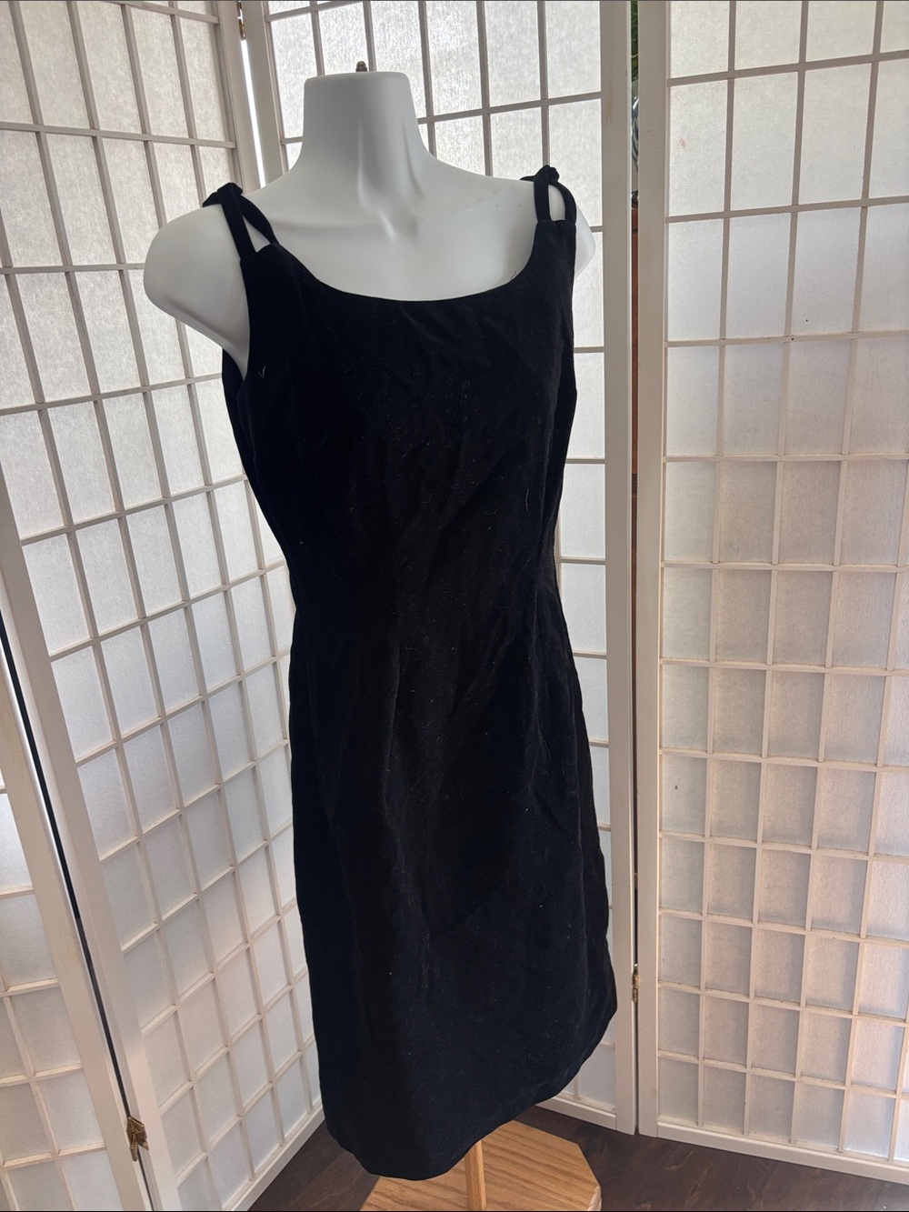 Vintage velvet Classic Black Tie-Shoulder Midi Dress